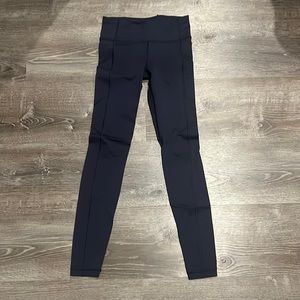 Lululemon Leggings with pockets on legs